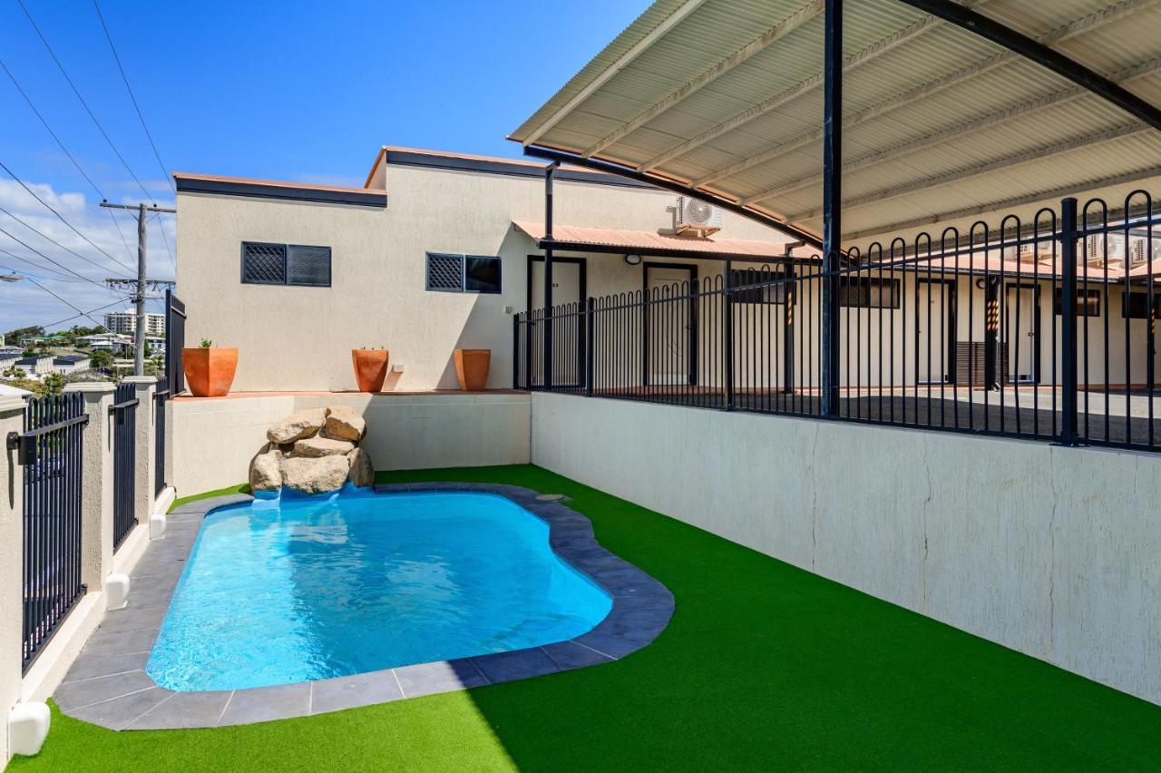 Cq Motel Gladstone Bagian luar foto